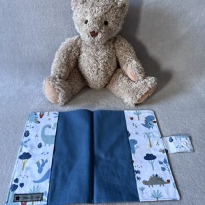 Protège carnet de santé - Modèle Dinosaure Bleu